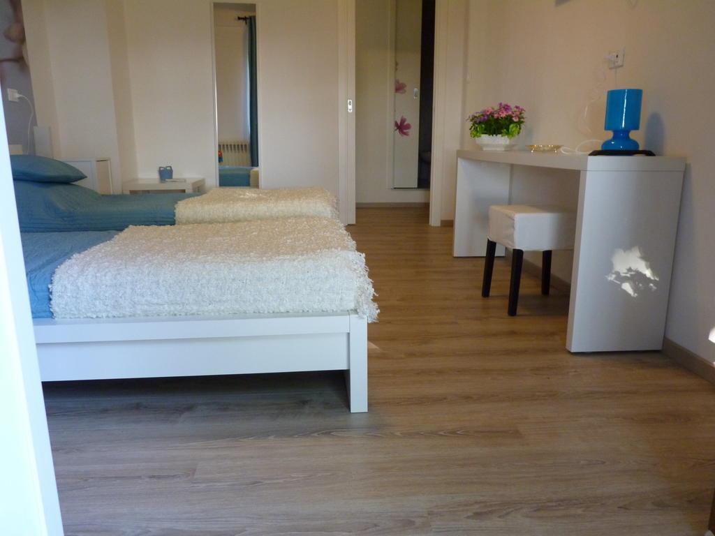 Casa Dodic Bed and Breakfast Τεργέστη Δωμάτιο φωτογραφία